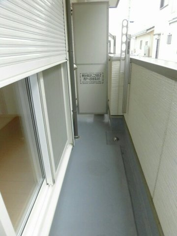 メゾン・ジェルメのバルコニー|外からの目が気にならないバルコニーで洗濯物が干せます