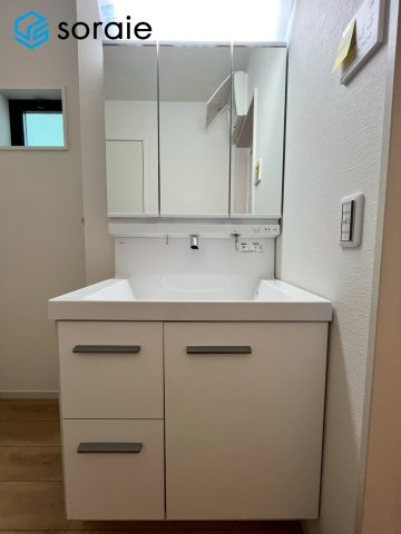 入間市小谷田9期　新築戸建て　GRACEの独立洗面台|4/6撮影