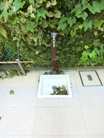 Ａｇｕａ　Ｖｅｒｄｅ　高倉町の庭
