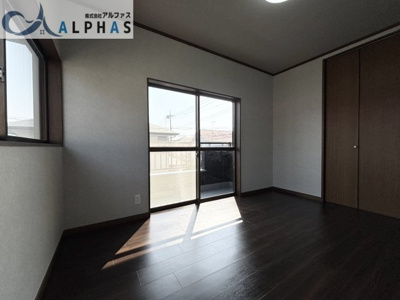 【洋室】 | 神戸市西区宮下二丁目　一戸建て | ■収納がありお部屋がスッキリと片づきます♪