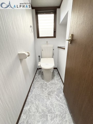 【トイレ】 | 神戸市西区宮下二丁目　一戸建て | ■清潔感あふれる洗浄便座付きトイレ♪