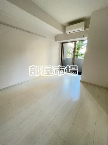 グランスタイル浅草の居間・リビング