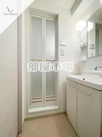 グランスタイル浅草の洗面所