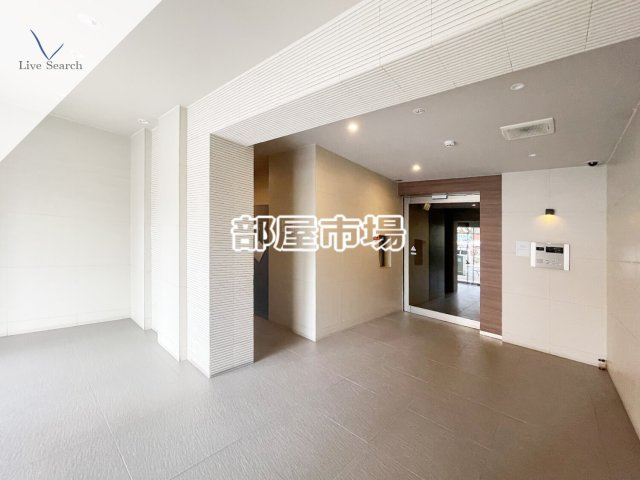 グランスタイル浅草のエントランス