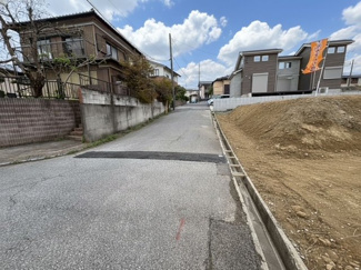 【前面道路含む現地写真】 | グランファミーロ西広　土地　五井駅 | 南道路に面した陽当たり良好な全5区画！
①1190万円　199.77㎡　②1240万円　199.78㎡　③1460万円　199.78㎡　
④1450万円　199.78㎡　⑤1750万円　199.77㎡