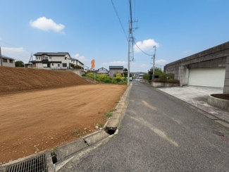 【前面道路含む現地写真】 | グランファミーロ西広　土地　五井駅 | 南道路に面した陽当たり良好な全5区画！
①1190万円　199.77㎡　②1240万円　199.78㎡　③1460万円　199.78㎡　
④1450万円　199.78㎡　⑤1750万円　199.77㎡