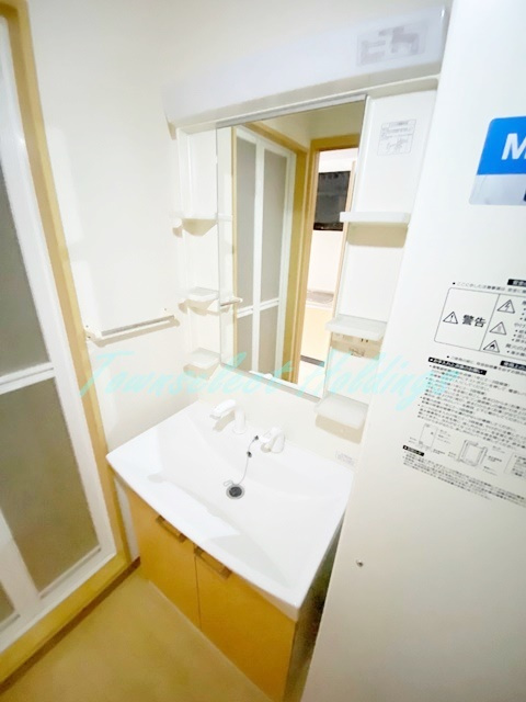 平塚市錦町の賃貸マンションの洗面所
