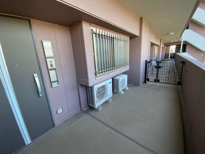 【玄関】 | ヴィークス柳井駅南