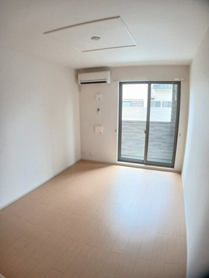 【居間・リビング】 | ヴィラ・モンセラート