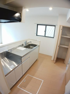 【キッチン】 | ヴィラ・モンセラート