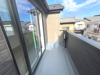 【バルコニー】 | 廿日市市串戸4（宮内串戸駅徒歩2分！）全2区画　NO2【61坪】 | バルコニーは南向きで陽当たり・見晴らし・風通しも良好です。