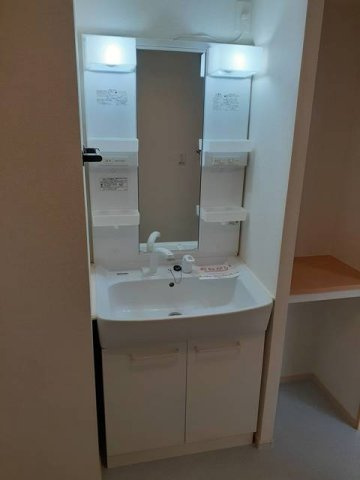 エレガンテヴィラ　Ⅱの洗面所