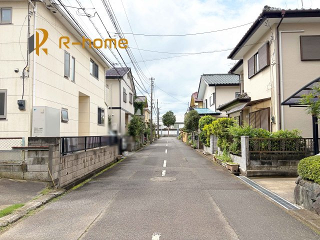 つくば市高見原9期　新築戸建て　1号棟の前面道路含む現地写真|堂々！建物完成♪実際のお部屋をご見学可能です♪
ご見学が一番の資料！お気軽にお問い合わせ下さい♪