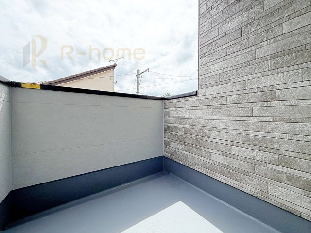 つくば市高見原9期　新築戸建て　1号棟のバルコニー|便利な2か所のバルコニー！