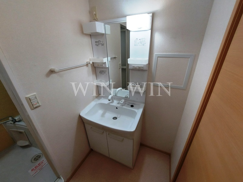 ロイヤルモーメント Ⅱの独立洗面台|イメージ（同建物内別部屋の写真です）