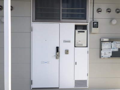 【玄関】 | レオパレスあたご