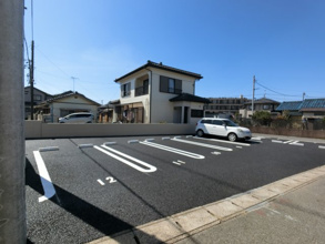 【駐車場】