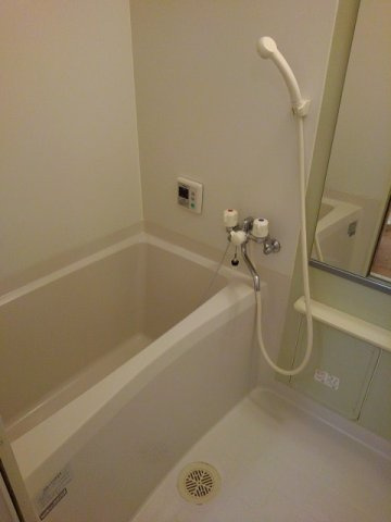 ポラリス弐番館の浴室