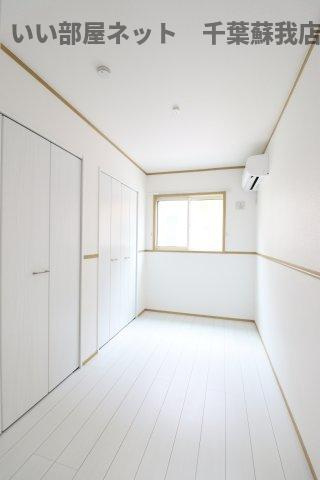 さくらハウスの寝室|ゆとりの広さです