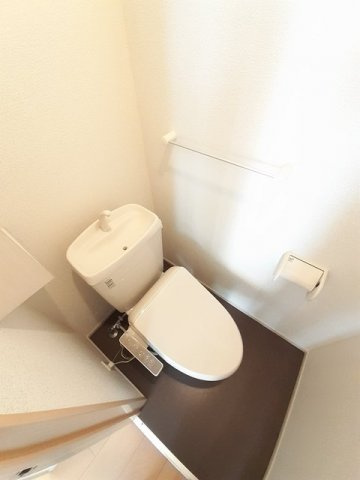 メゾンセレナーデＣのトイレ