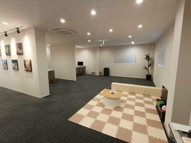 八帖北１１－１店舗事務所の内装