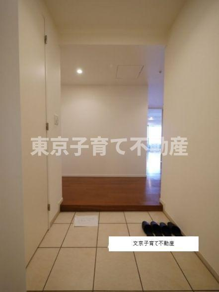 二番町パークフォレストの玄関