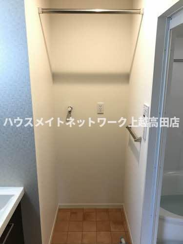 シェーブル・ゴートのその他|洗濯機置場