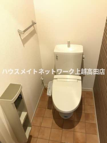 シェーブル・ゴートのトイレ|温水洗浄暖房便座