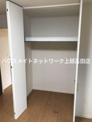 シェーブル・ゴートの収納|クローゼット