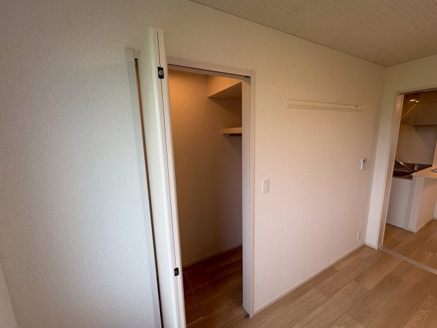 メゾン　ド　グレイスBの収納