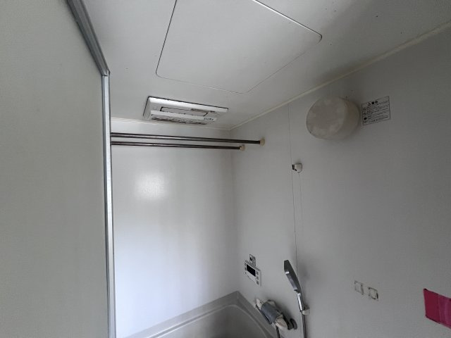 二見町西二見貸家の浴室