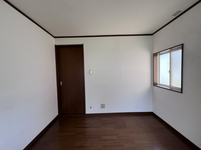 二見町西二見貸家の洋室