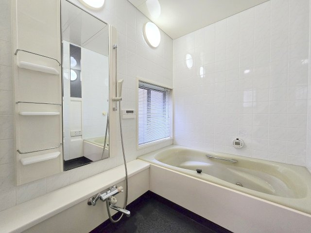 羽村市羽加美1丁目　リフォーム戸建の浴室
