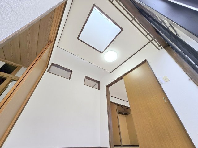 羽村市羽加美1丁目　リフォーム戸建のその他|採光窓で室内も明るい邸宅です♪
２０２６年撮影