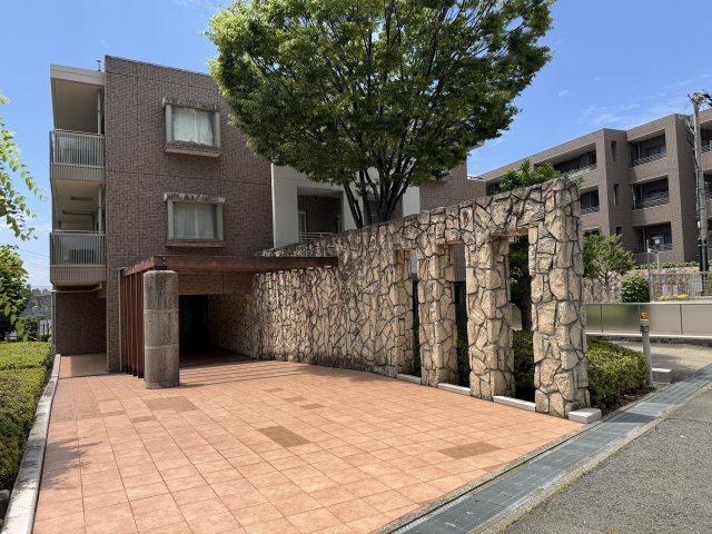 ジークレフ御影山手緑静館の外観