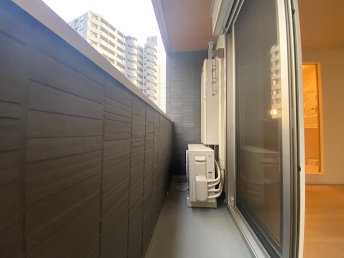 アムール東向島のバルコニー