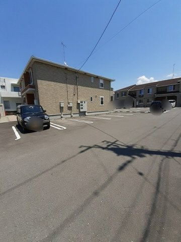 エストレーラⅡ　Ａの駐車場