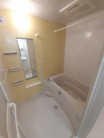 エストレーラⅡ　Ａの浴室