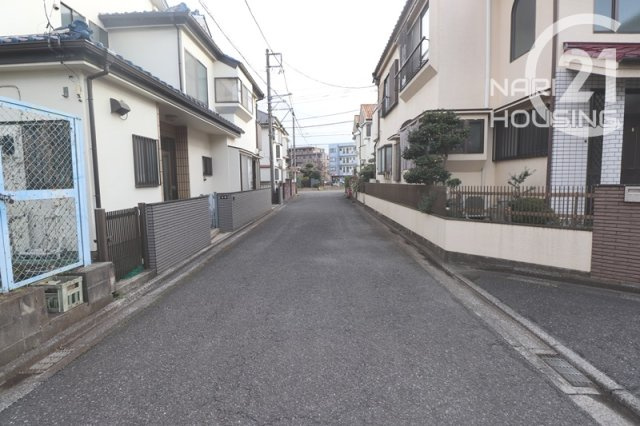 【前面道路含む現地写真】 | 武蔵村山市学園4丁目　中古戸建 | 前面道路含む現地写真です♪