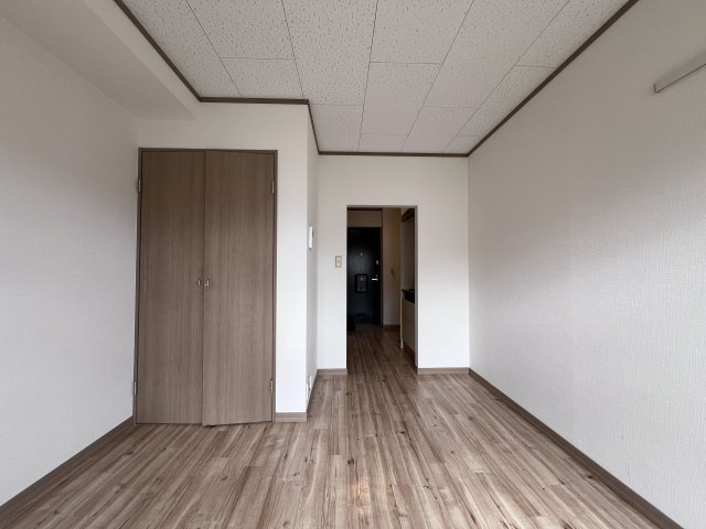 ロビンハイツの居間・リビング