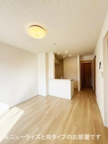 ヒカルサ東京武蔵村山の居間・リビング