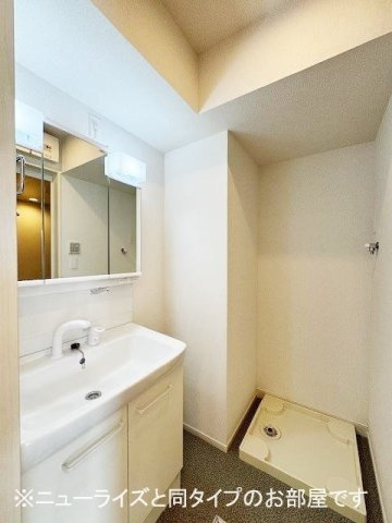 ヒカルサ東京武蔵村山の洗面所