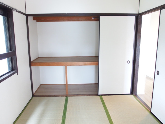 エミナンス竜美丘の収納