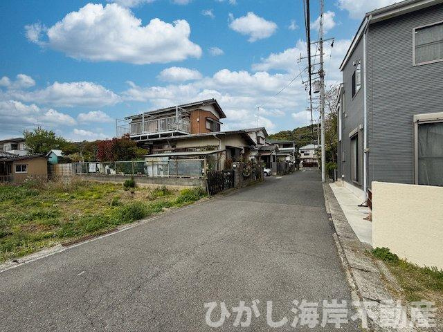 中郡大磯町西小磯　売地　全２区画の前面道路含む現地写真|現地外観