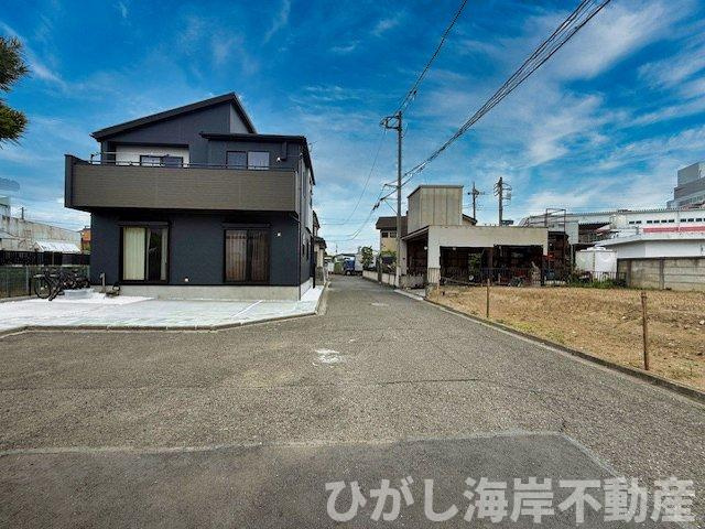 平塚市大神3丁目　売地　の前面道路含む現地写真|現地外観