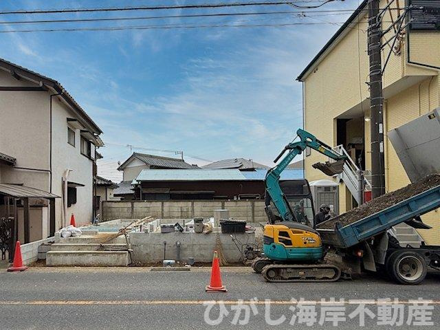 平塚市諏訪町　新築戸建の外観|4月9日撮影　建築中　現地外観