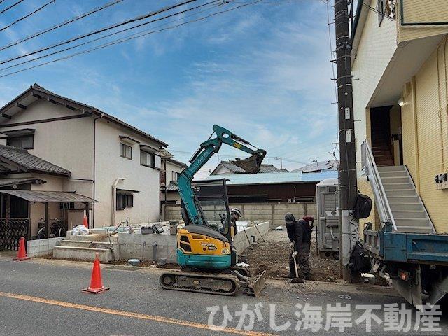 平塚市諏訪町　新築戸建の外観|4月9日撮影　建築中　現地外観