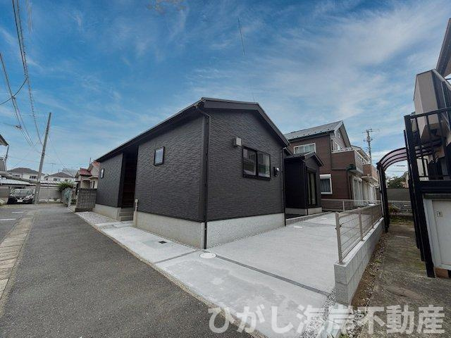 平塚市田村８丁目　新築戸建の前面道路含む現地写真|現地外観