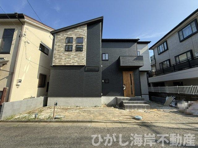 平塚市花水台　新築戸建の外観|7月18日撮影　建築中　現地外観
