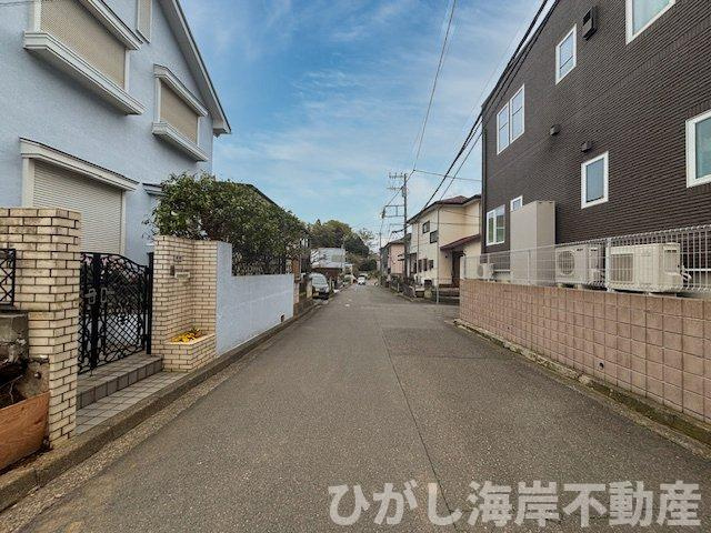 茅ケ崎市芹沢　売地の前面道路含む現地写真|現地外観